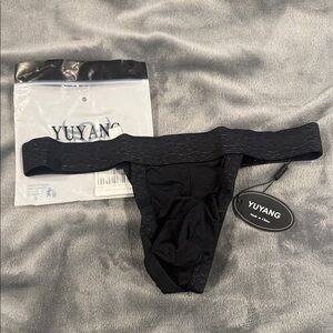 Yuyang Black Thong